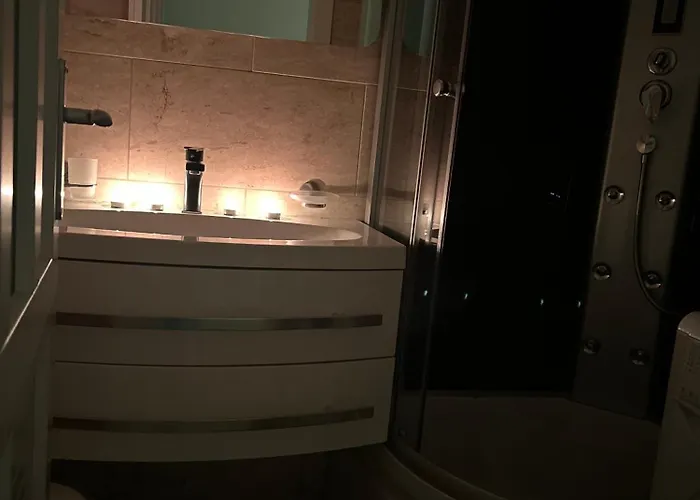 River Ruby Apartament *